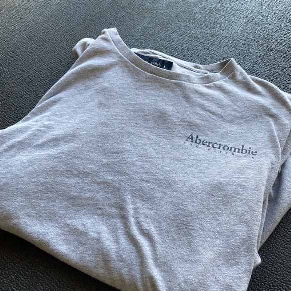 Abercrombie & Fitch Long Sleeve - Picture 1 of 3